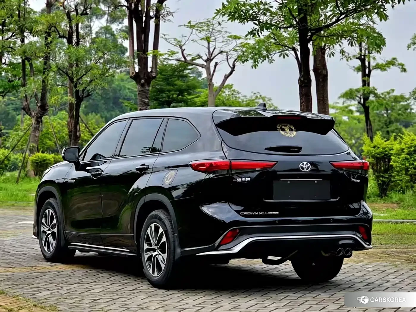 Toyota Crown 2023 Черный из Китая, фото 3