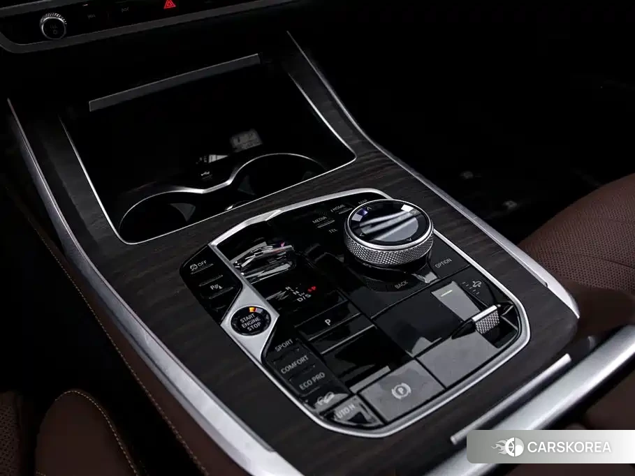 BMW X7 id 4653898 из Китая 9