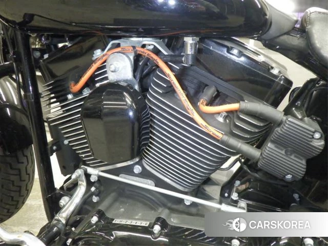 Engine photo