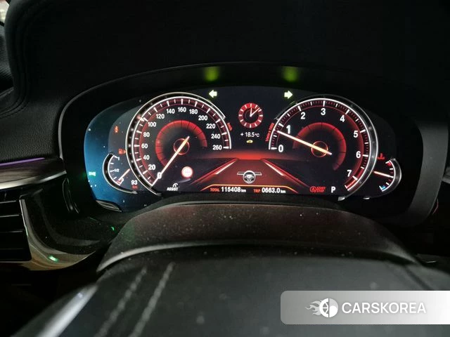 BMW 5 Series (G30) 2018 Черный из Кореи, фото 3