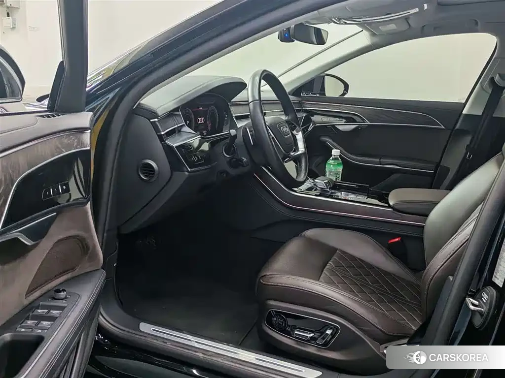 Audi A8 id 4546063 из Китая 7
