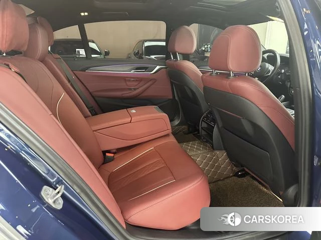 BMW 5 series PHEV 2021 Серебристо-серый из Китая, фото 6
