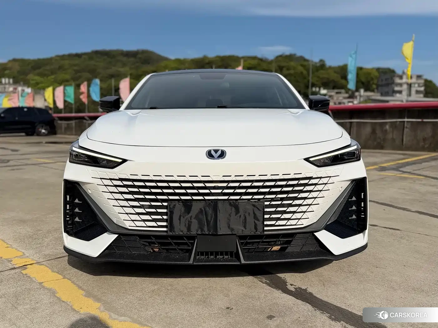 Chang'an Changan UNI-V id 4589253 из Китая 7