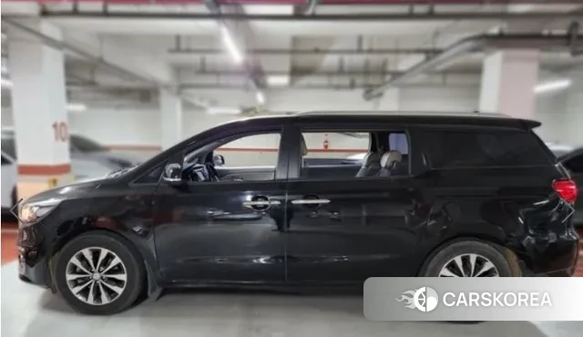 Kia All New Carnival id 3703914 из Кореи 9