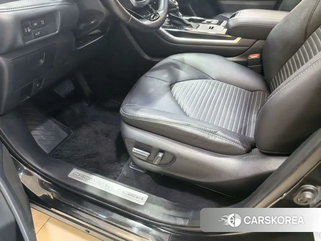 Toyota Crown Lufang id 4274690 из Китая 12