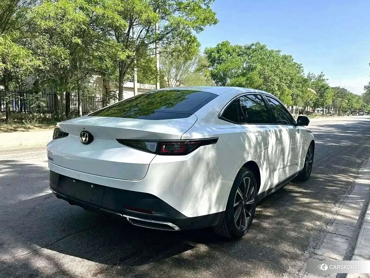 Chang'an Yidong 2024 Белый из Китая, фото 4