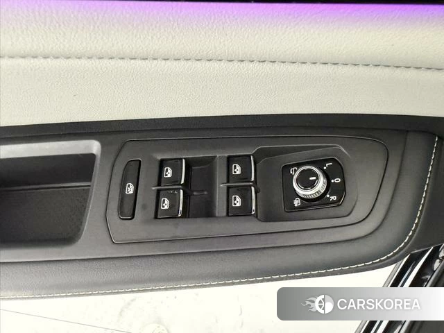 Volkswagen Tourang id 4342172 из Китая 23