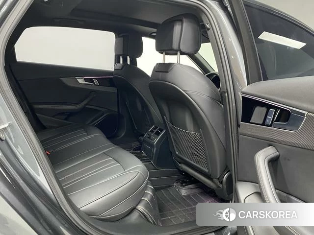 Audi A4L id 3889816 из Китая 8