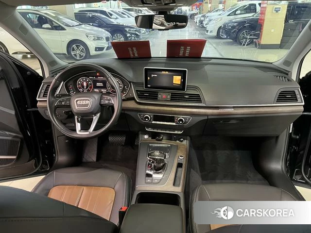Audi Q5L id 4253770 из Китая 17