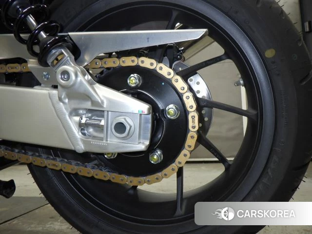 Honda CB1300SF id 3949809 из Японии 23