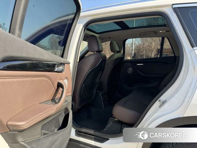 BMW X1 2022 Белый из Китая, фото 3