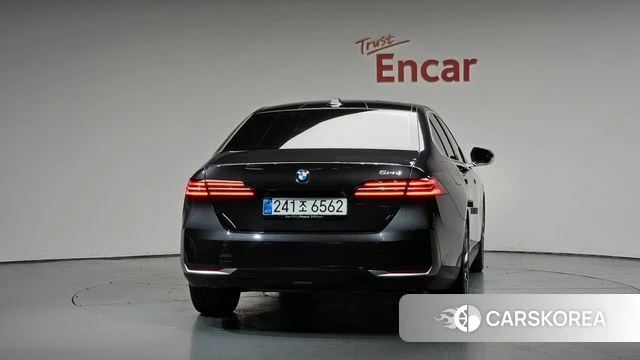 BMW 5 Series (G60) id 4612240 из Кореи 23