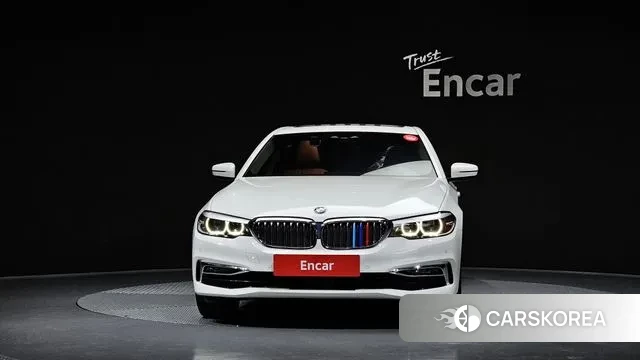 BMW 5 Series (G30) id 3489353 из Кореи 13