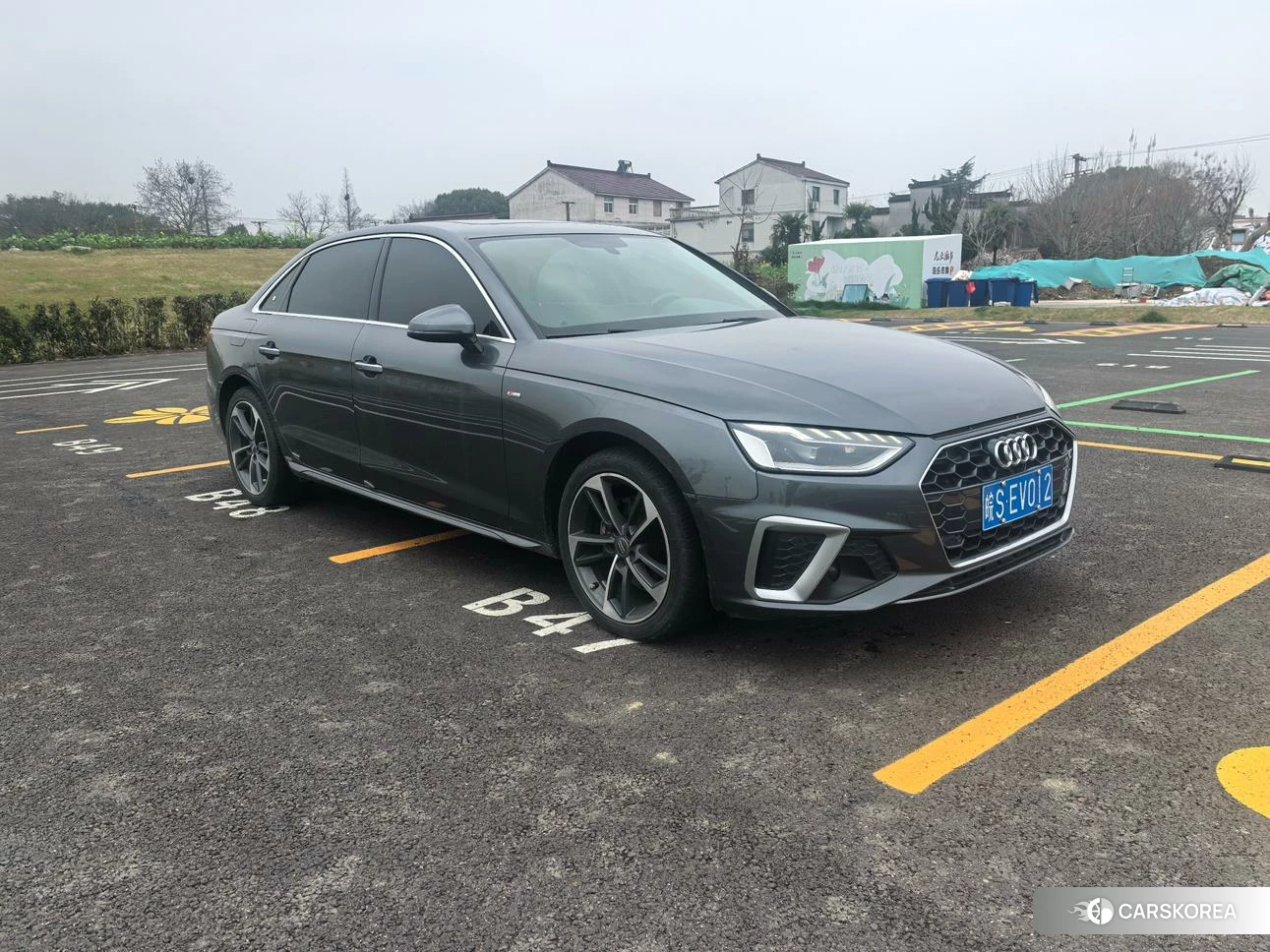 Audi A4L 2020 Темно-серый из Китая, фото 3