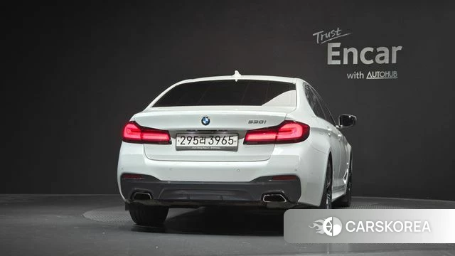 BMW 5 Series (G30) id 4693341 из Кореи 23