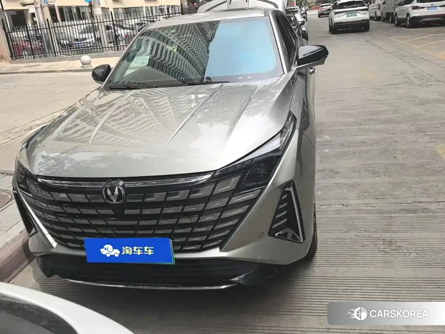 Chang'an UNI-Z New Energy id 4629170 из Китая 9