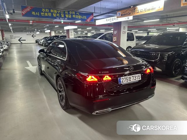 Mercedes-Benz E-Class W214 2025 Черный из Кореи, фото 6