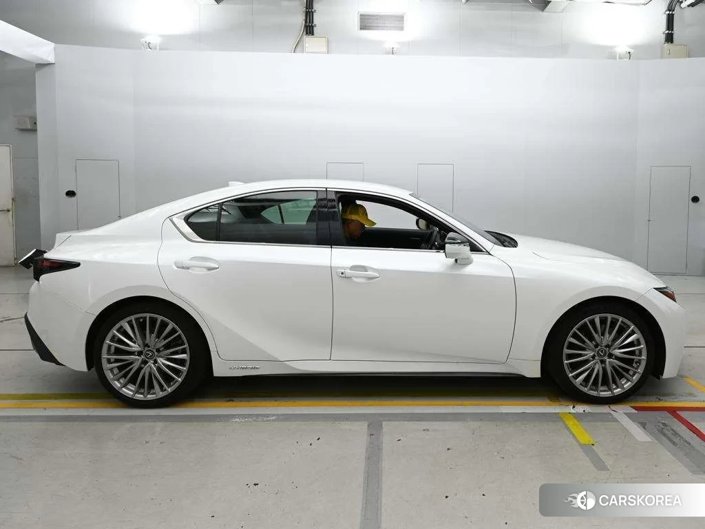 Lexus IS300h 2020 из Японии, фото 3