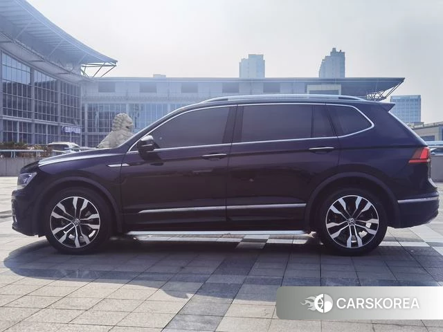 Volkswagen Tiguan L 2021 Черный из Китая, фото 5