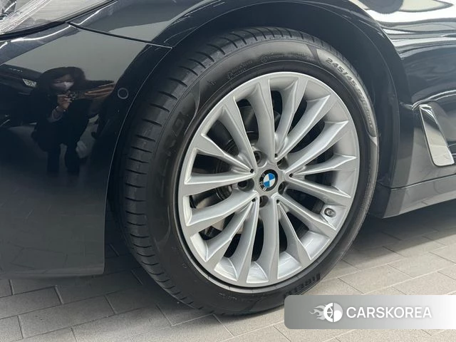 BMW 5 Series (G30) id 3865001 из Кореи 8