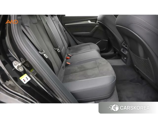 Audi Q5L Sportback 2023 Черный из Китая, фото 3