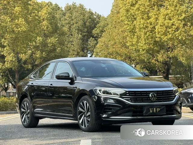 Volkswagen Passat id 4261341 из Китая 15