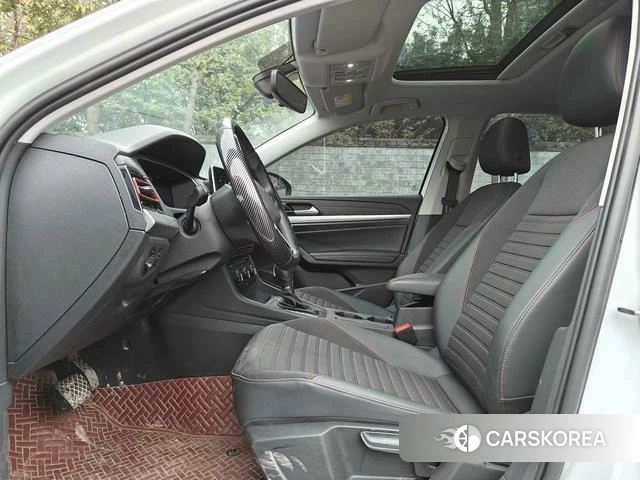 Volkswagen Lavida 2023 Белый из Китая, фото 5