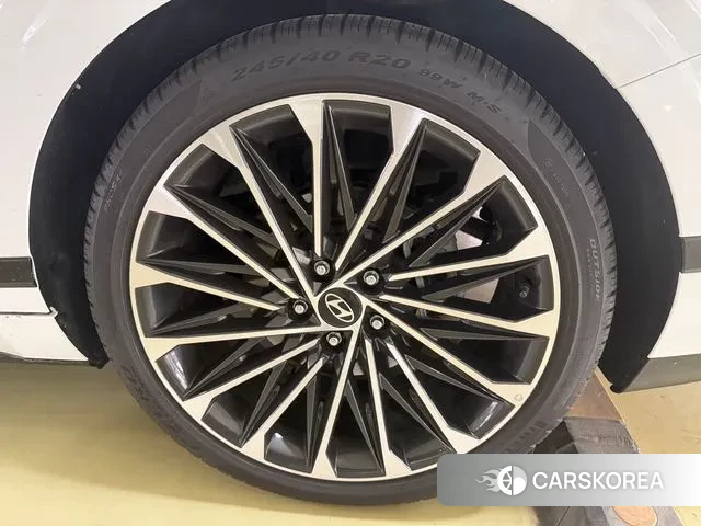 Hyundai Grandeur (GN7) id 2883850 из Кореи 6