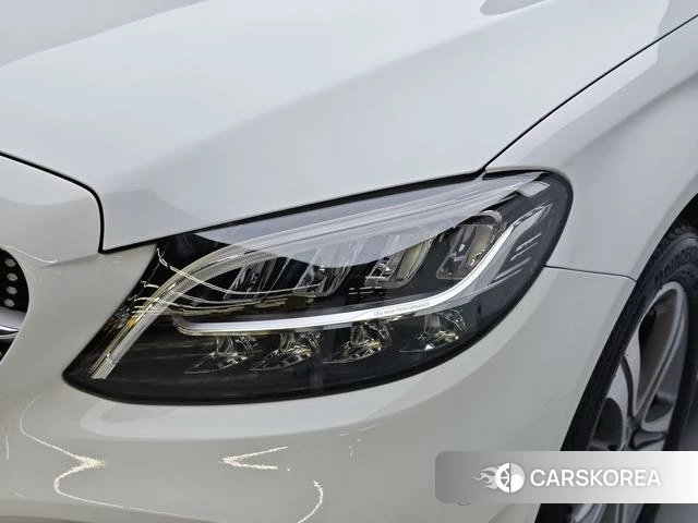 Mercedes-Benz Class C id 4297719 из Китая 13