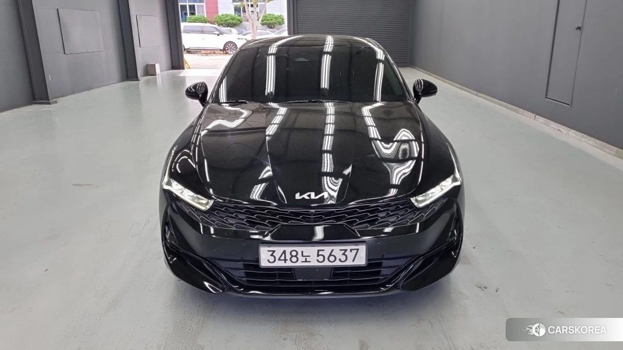 Kia K5 3rd generation 2023 Черный из Кореи, фото 3