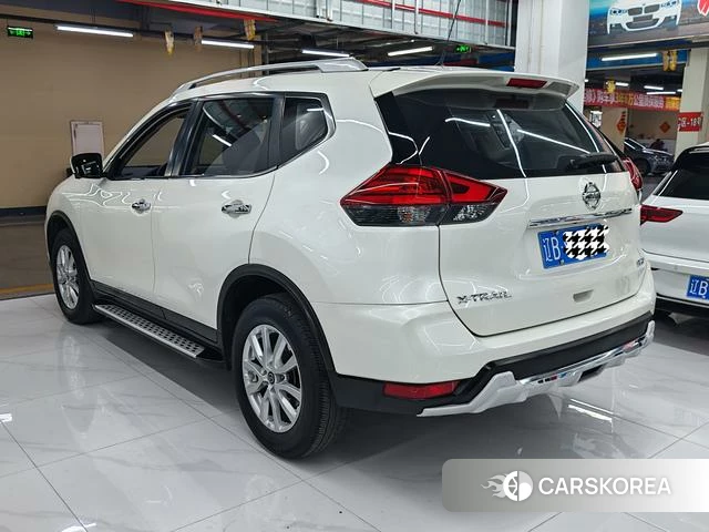 Nissan Qijun 2021 Белый из Китая, фото 3