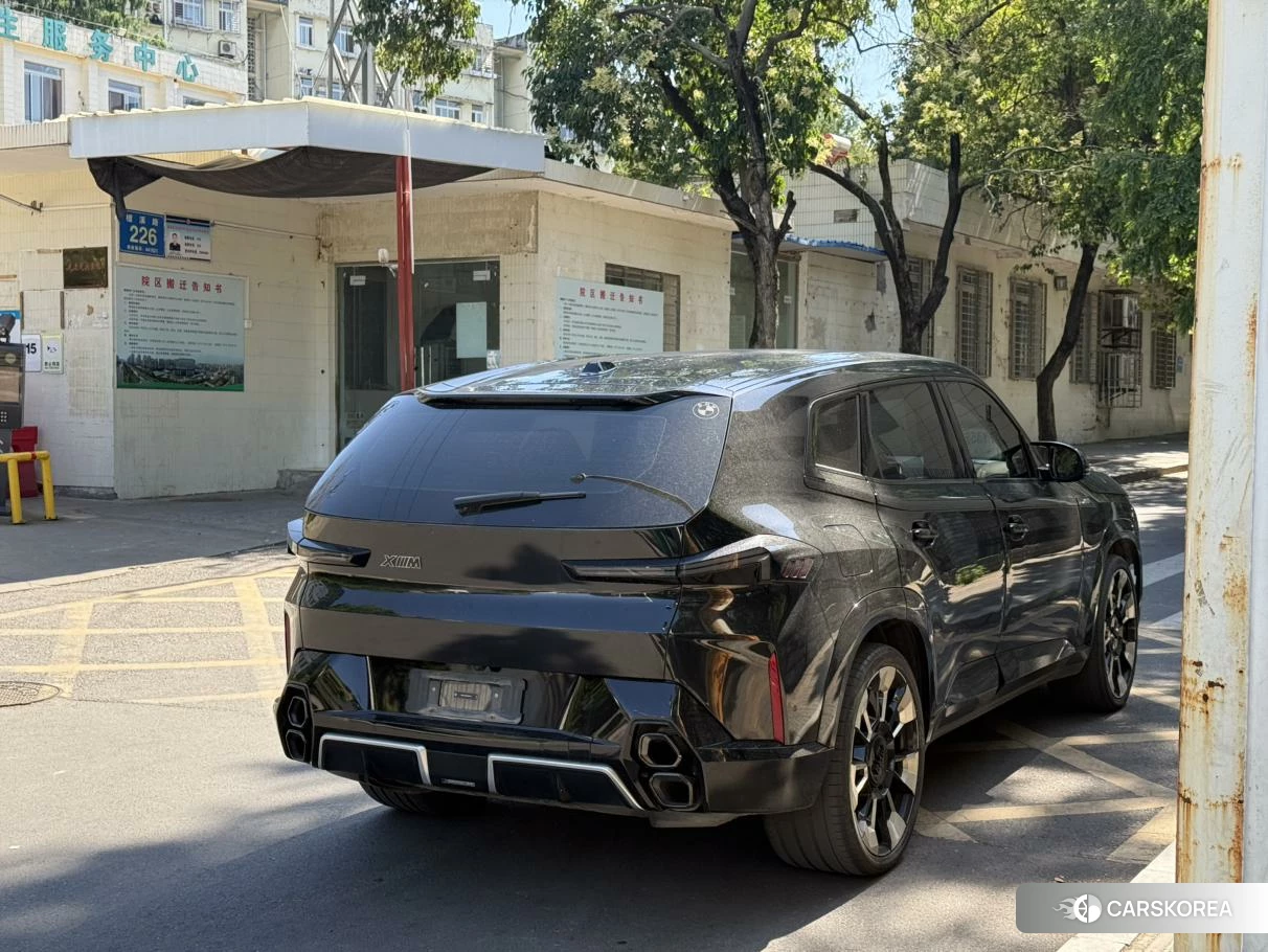 BMW XM 2023 Черный из Китая, фото 3