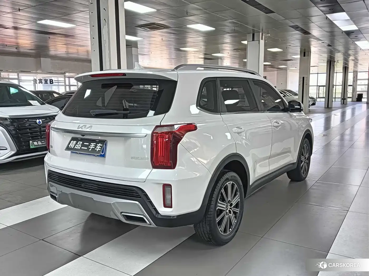 Kia Sportage 2023 Белый из Китая, фото 5
