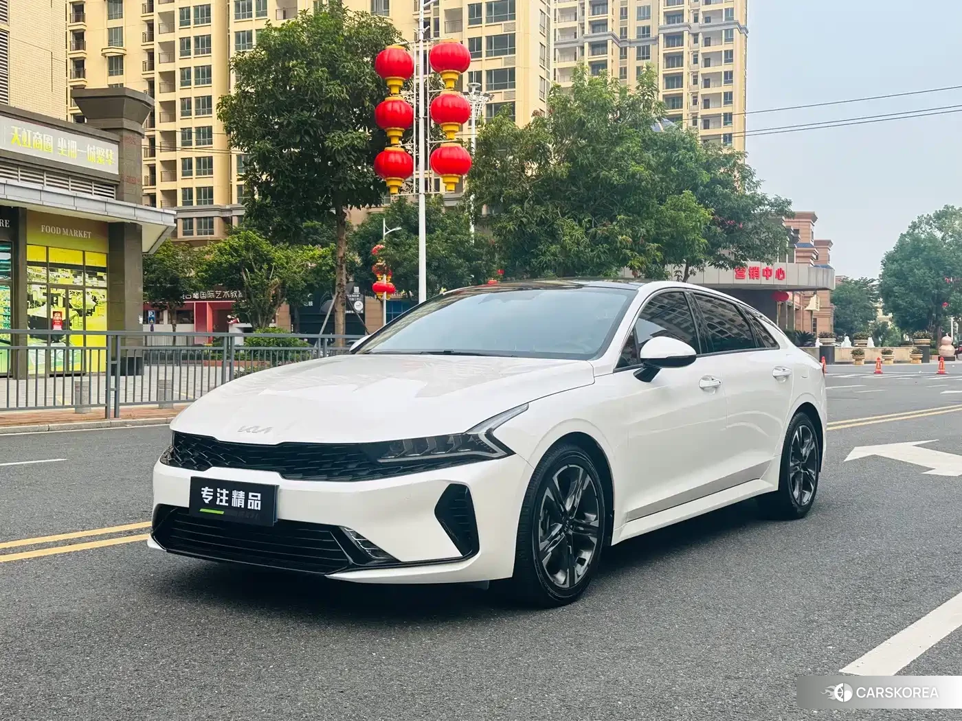 Kia K5 2022 Белый из Китая, фото 3