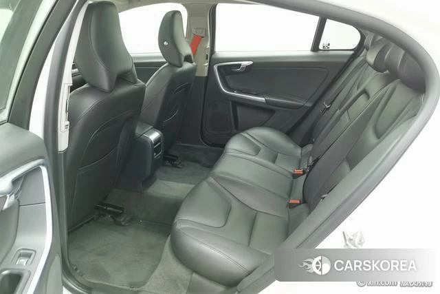 Volvo S60 id 4210080 из Китая 17