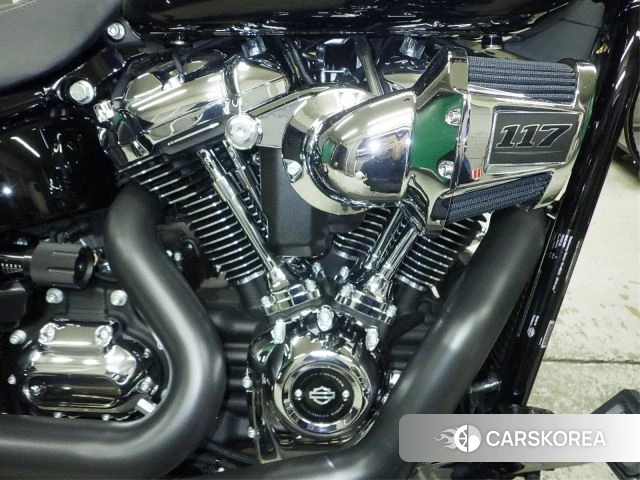 Engine photo