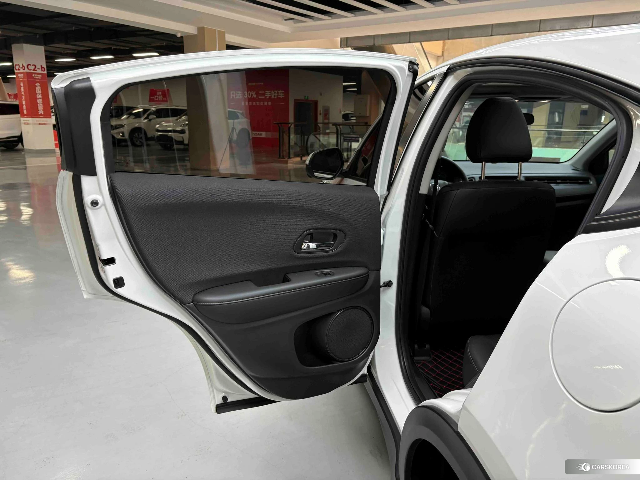 Honda Vezel id 4453836 из Китая 23