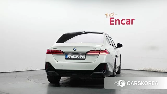BMW 5 Series (G60) id 4777941 из Кореи 23