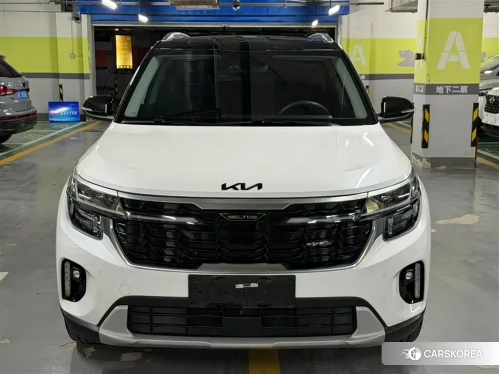 Kia Seltos 2023 Белый из Китая, фото 3