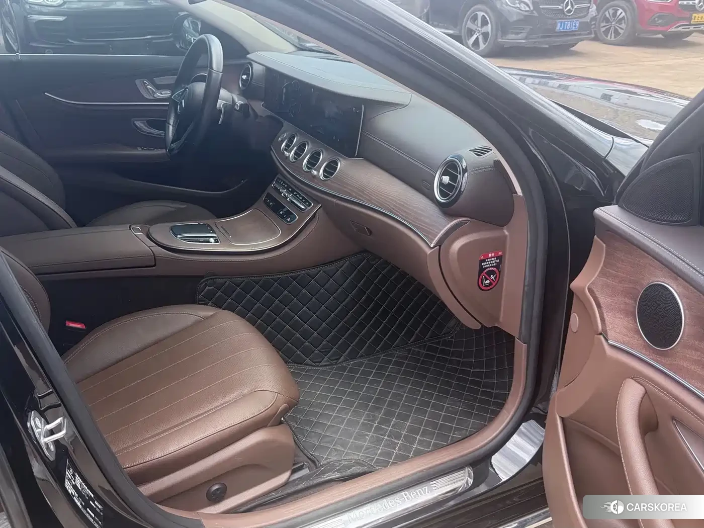 Mercedes-Benz E-Class 2021 Черный из Китая, фото 3