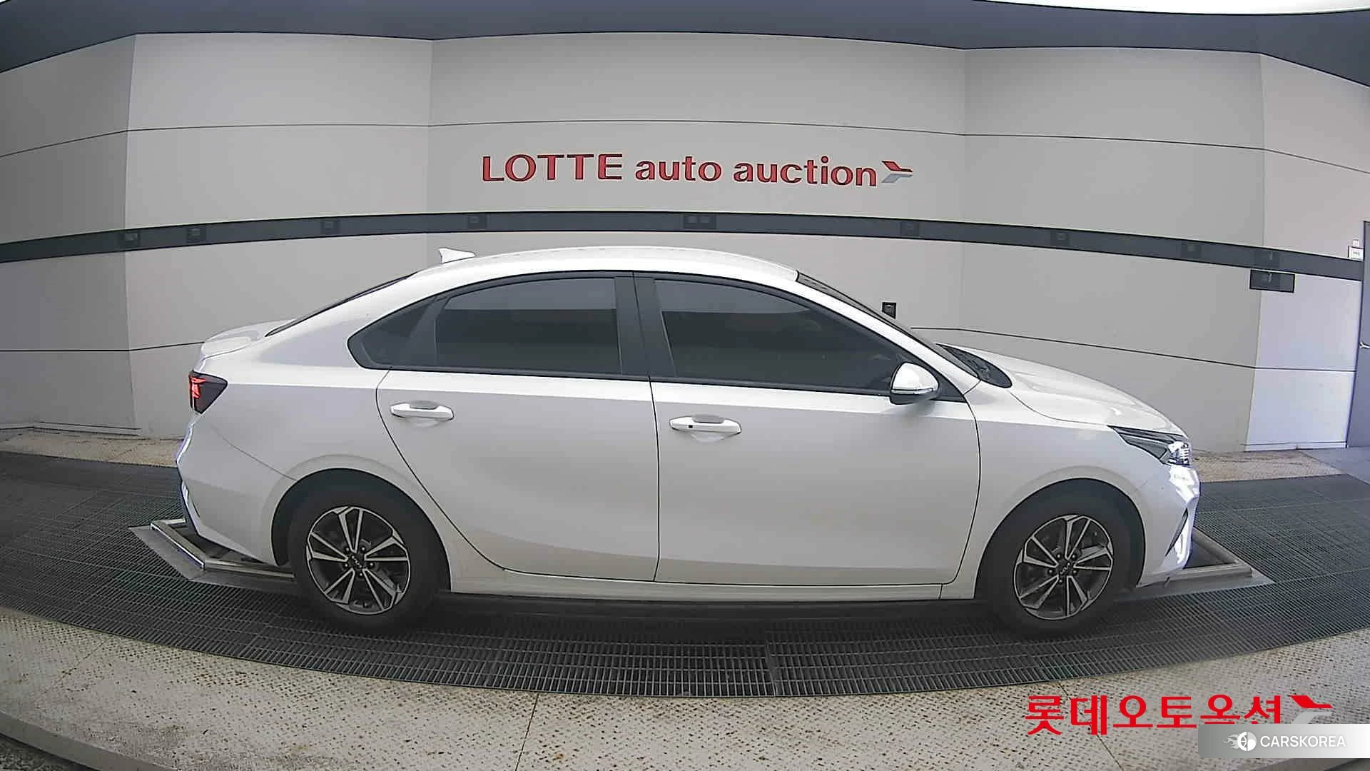 Kia K3 id 4902432 из Кореи 23