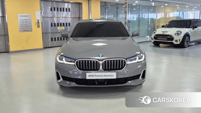 BMW 5 Series (G30) id 4546823 из Кореи 13