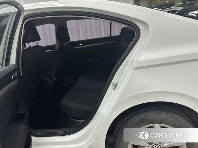 Volkswagen Bora id 4221873 из Китая 13