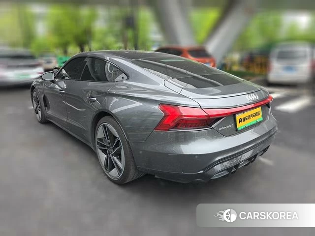 Audi e-tron GT 2024 Темно-серый из Китая, фото 3