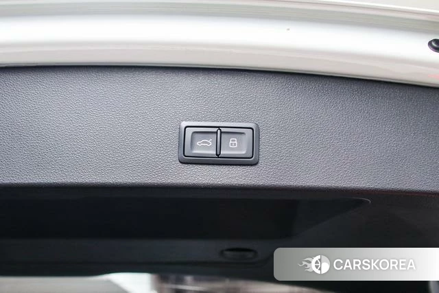 Audi Q2L id 4272751 из Китая 18
