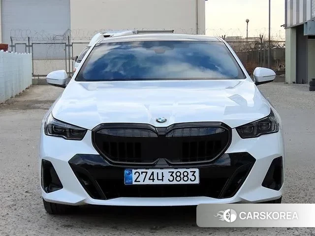 BMW 5 Series (G60) id 3554744 из Кореи 10