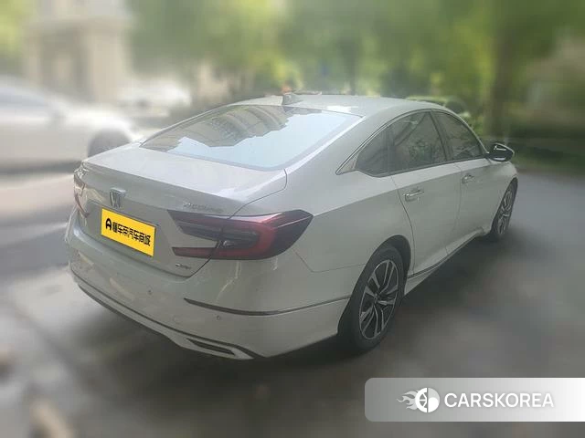 Honda Accord 2022 Белый из Китая, фото 3