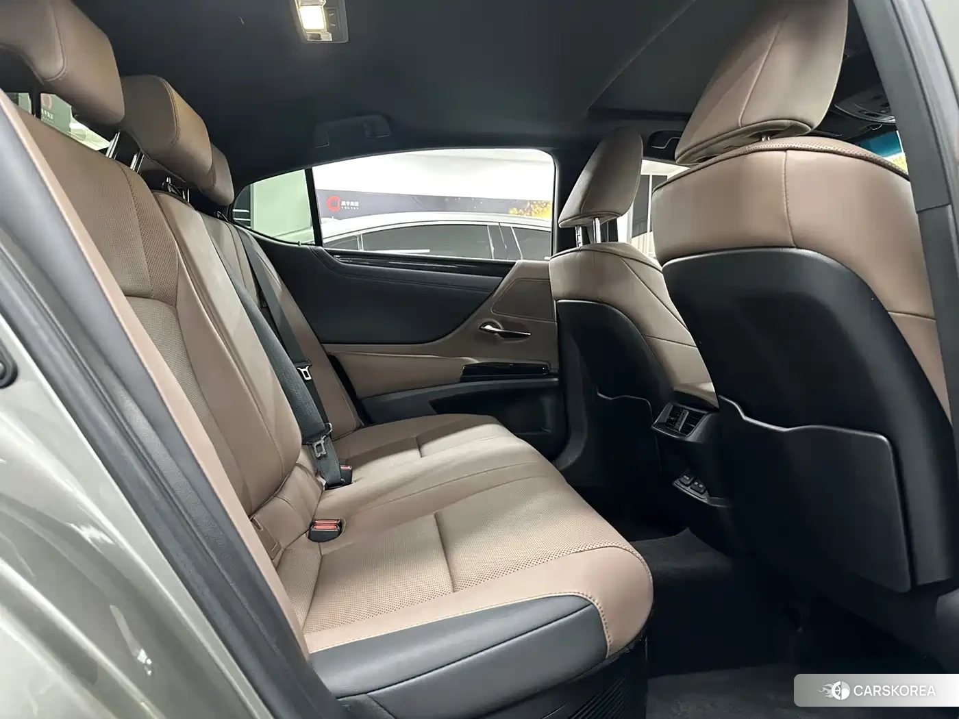 Lexus ES id 4553821 из Китая 9