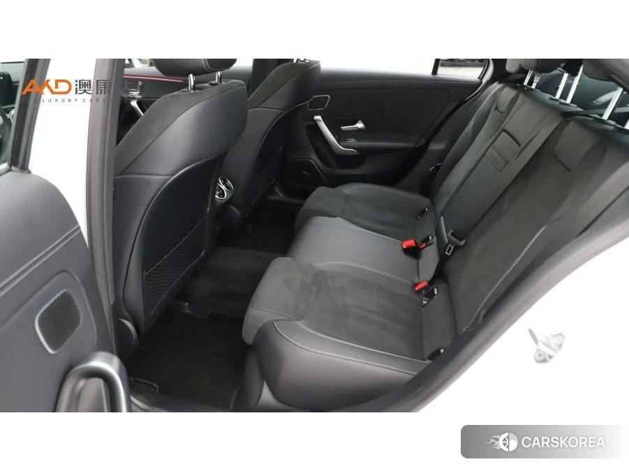 Mercedes-Benz Class A 2022 Белый из Китая, фото 3