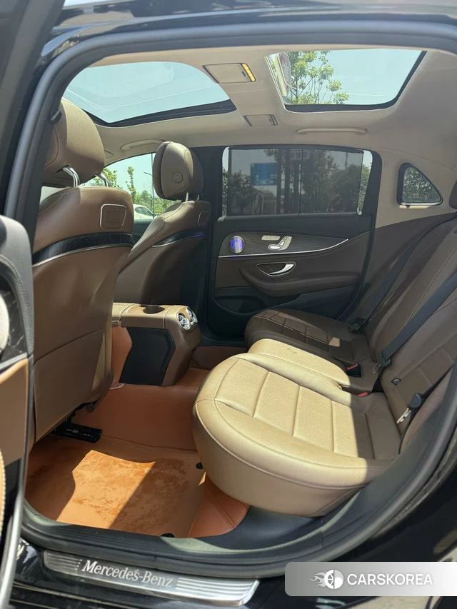 Mercedes-Benz E-class id 4217458 из Китая 14
